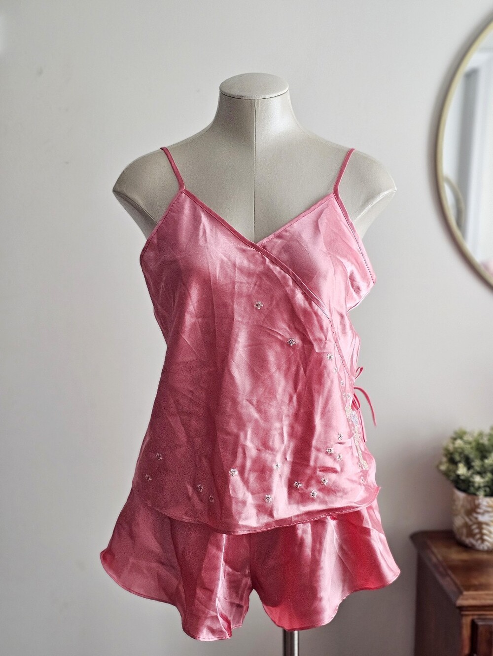 Vintage Valerie Stevens Coral Satin Pajama Set Embroidered Floral Y2K